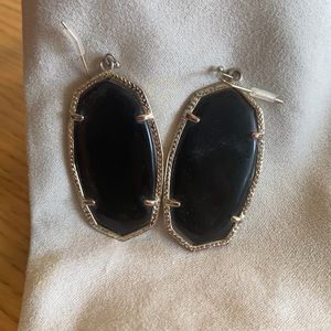 Kendra Scott Danielle black and gold